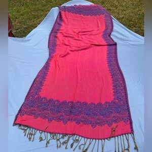 Luxurious Reversible Paisley Pashmina Shawl/Wrap - 70% Pashmina 30% Silk Scarf